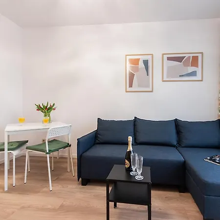 Centrum Ii Apartament *