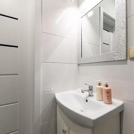 Centrum Ii Apartament *